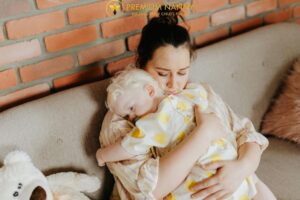 mencari pengasuh anak
